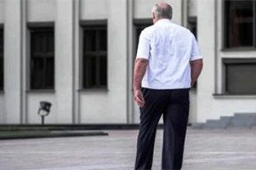 Как менялось отношение беларусов к Лукашенко за последние 25 лет — данные соцопросов